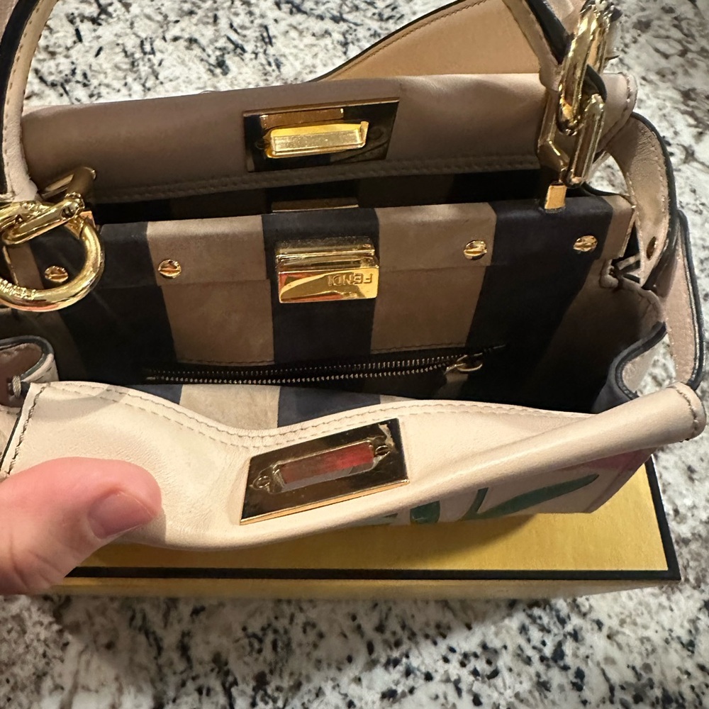 Fendi Beige Floral Shoulder Bag - Picture 2 of 5
